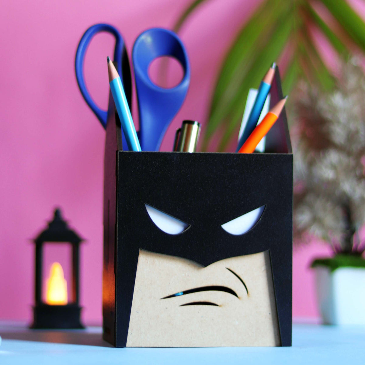 Batman Desk Pen Stand