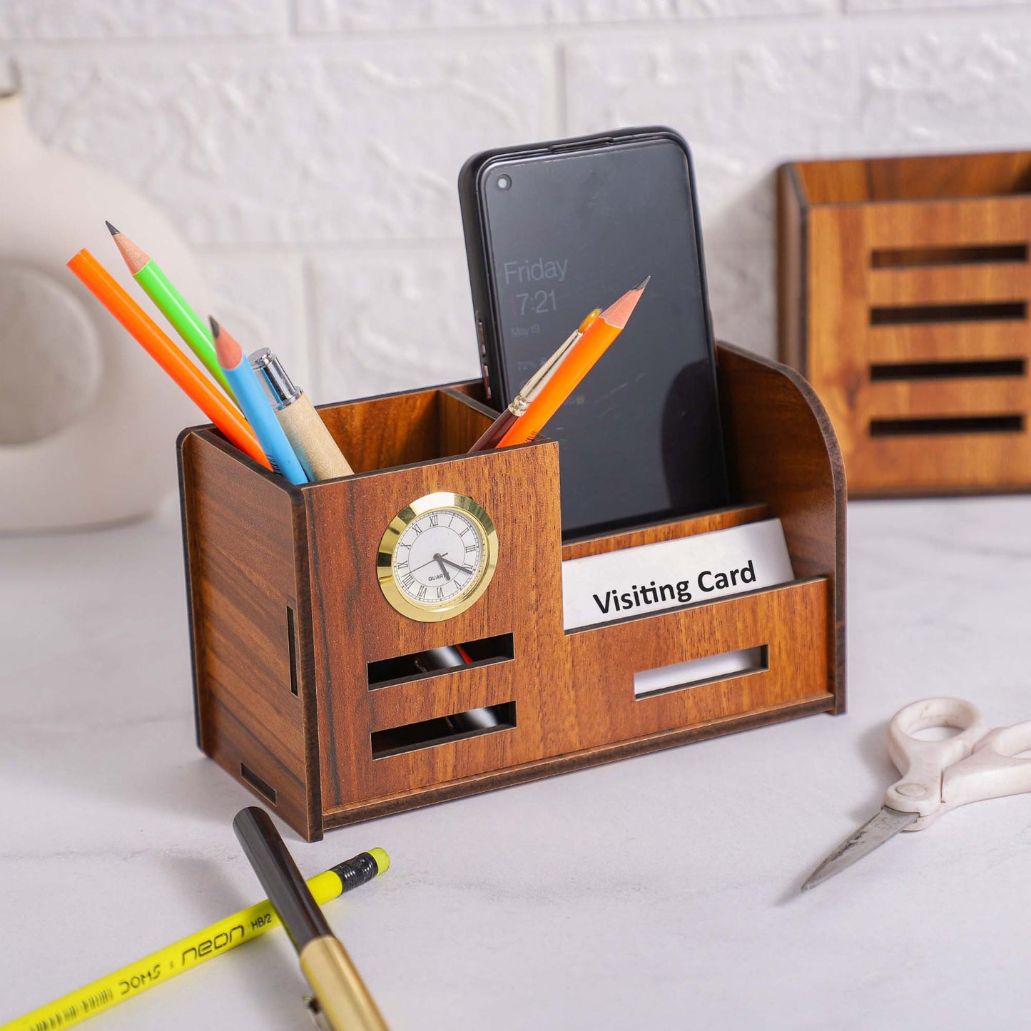 Timeless Desk Pen Stand