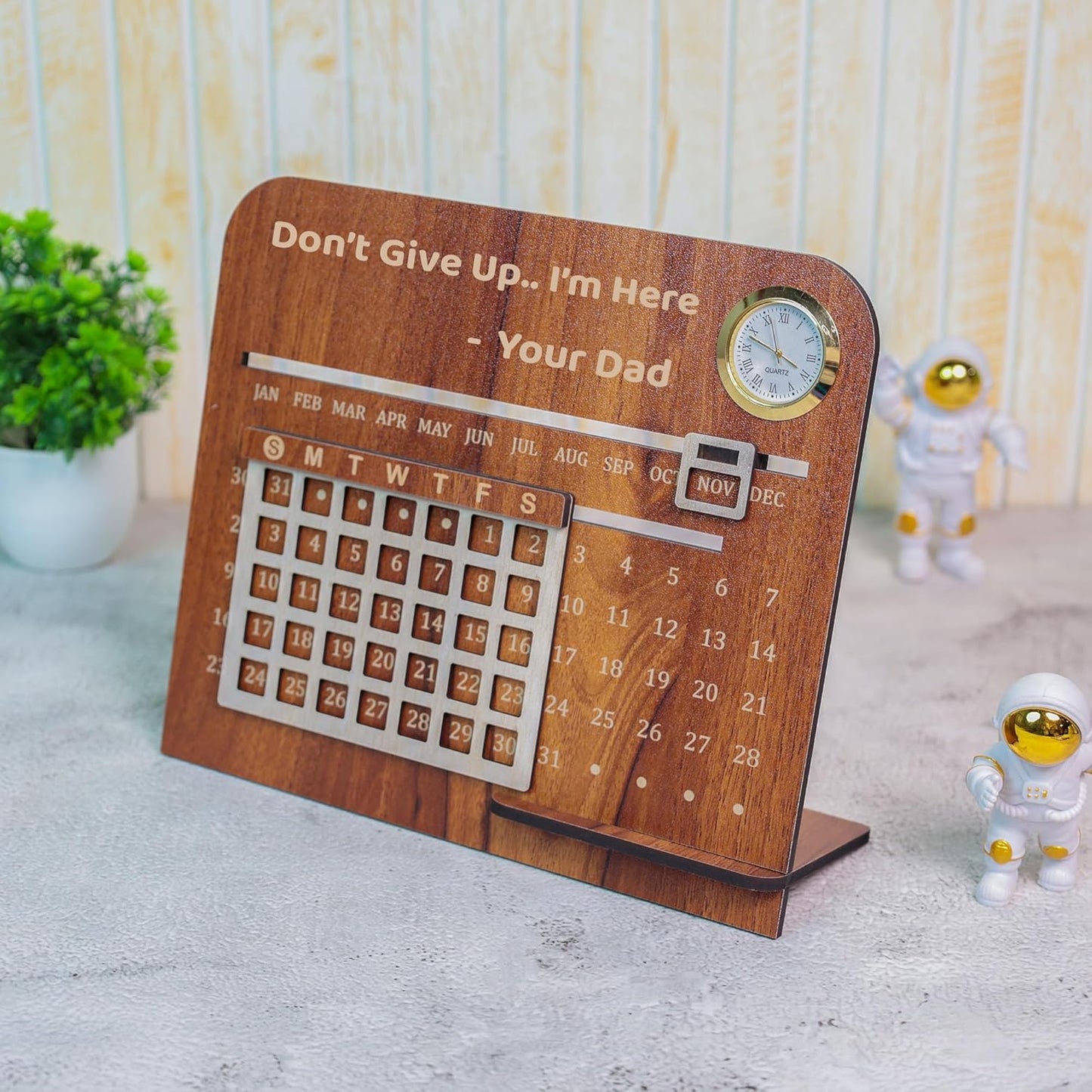 DateCraft Personalized Desk Calendar
