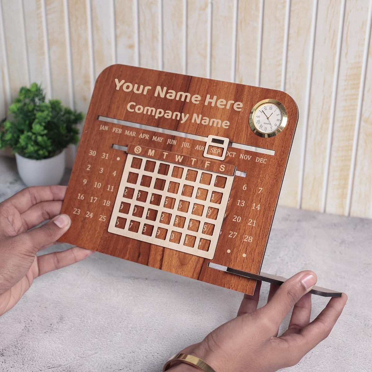 DateCraft Personalized Desk Calendar