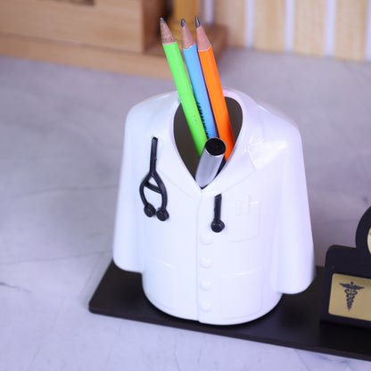Signature Coat Desk Pen Stand