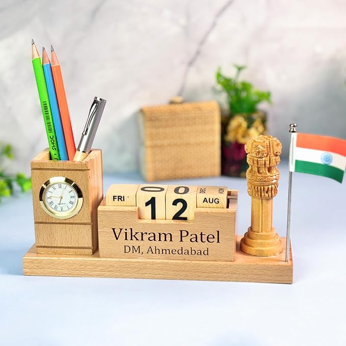 Heritage Time Personalized Desk Pen Stand