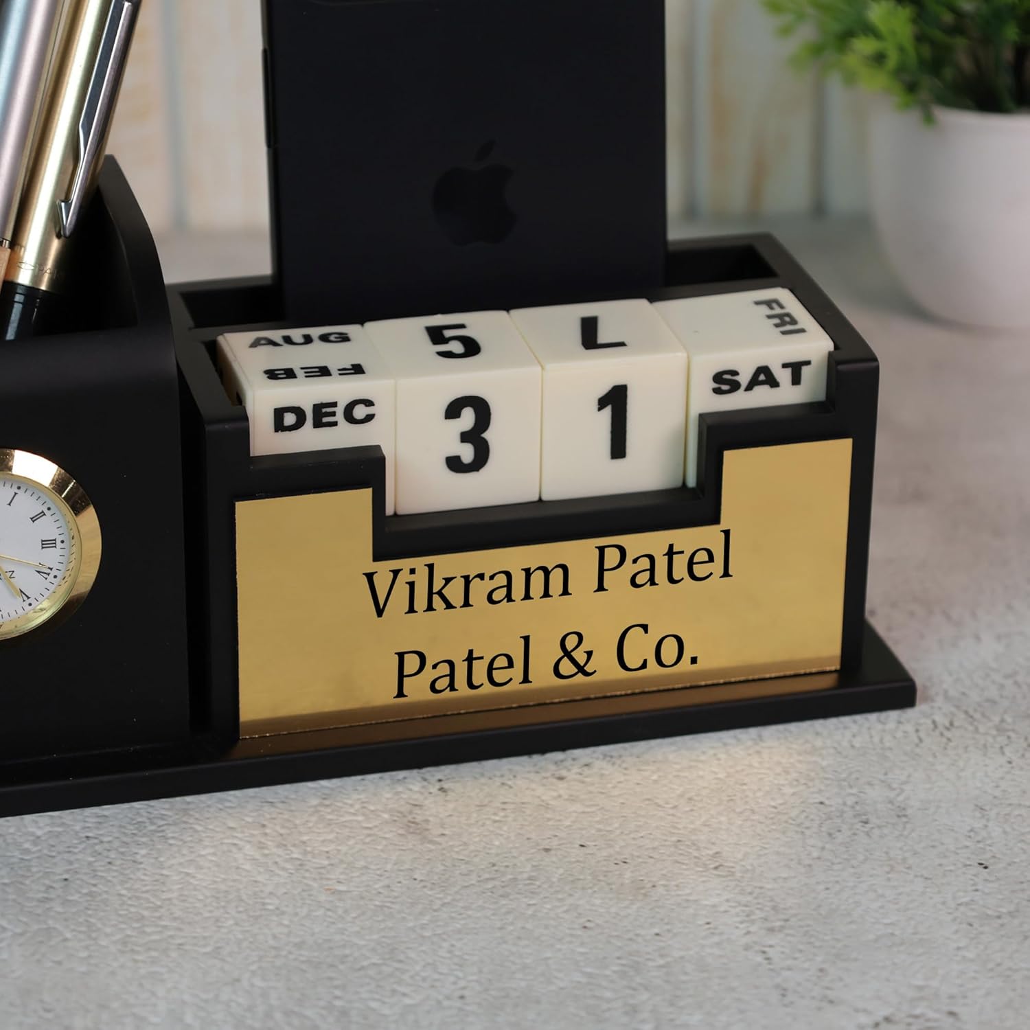Personalized Signature Time Desk Pen Stand