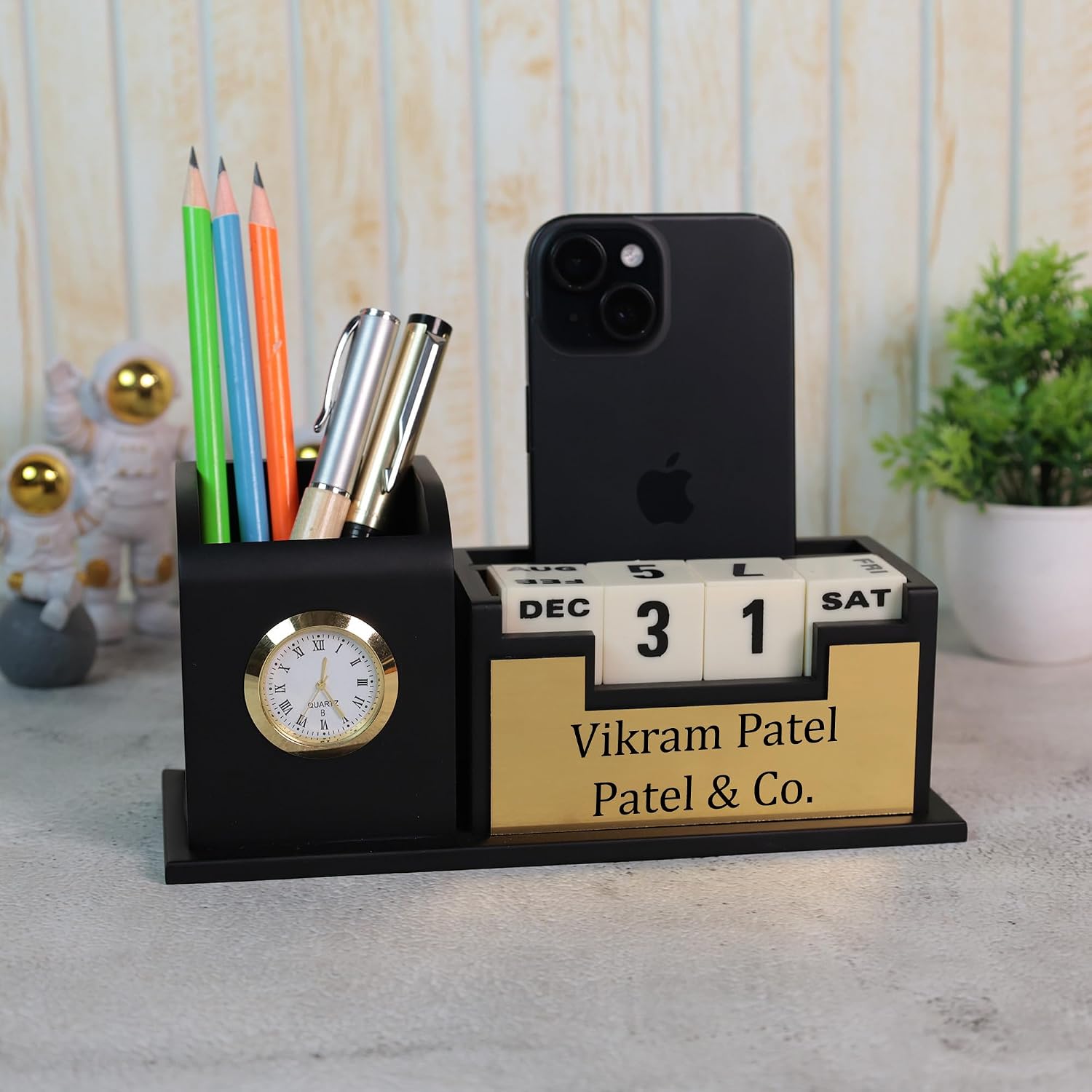 Personalized Signature Time Desk Pen Stand