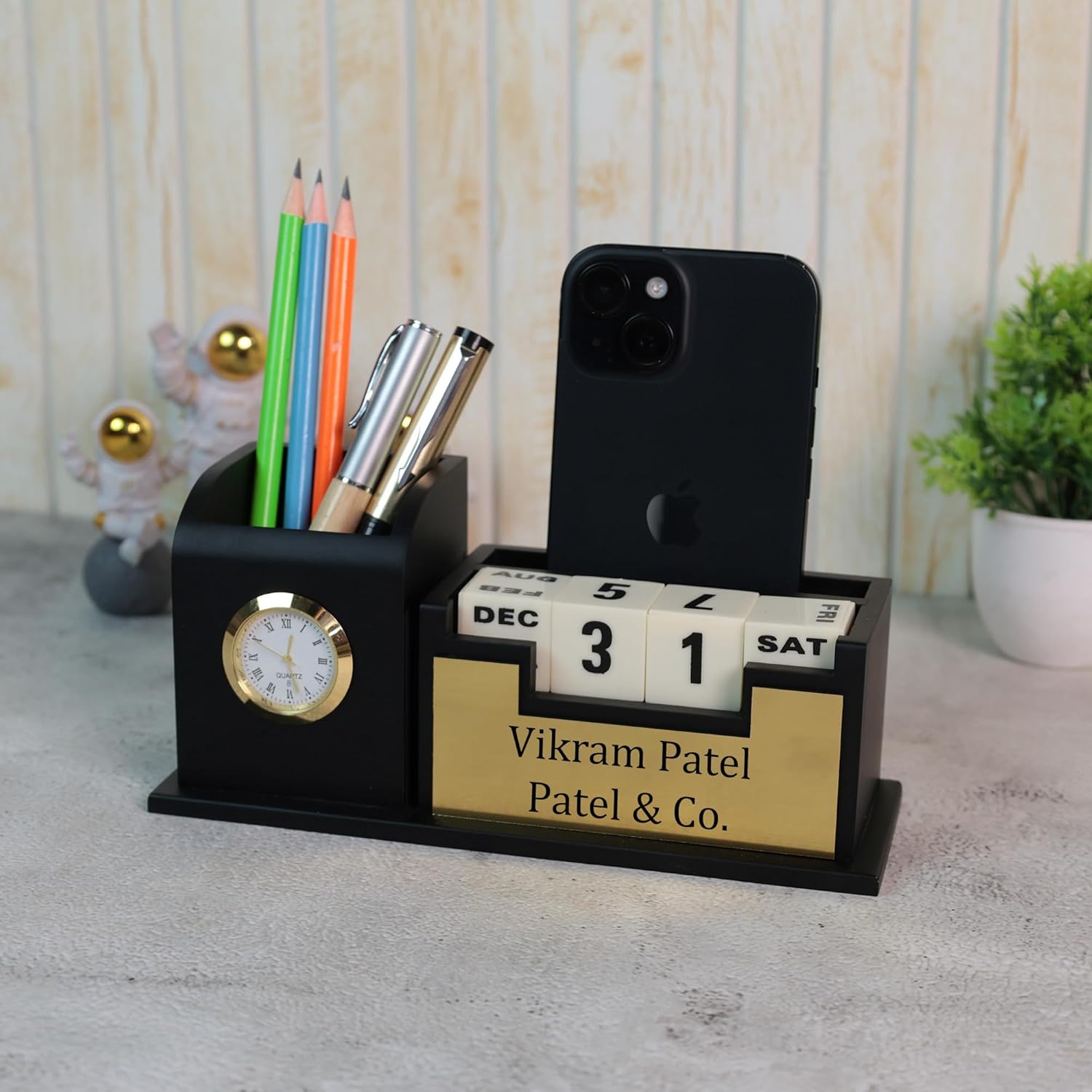 Personalized Signature Time Desk Pen Stand
