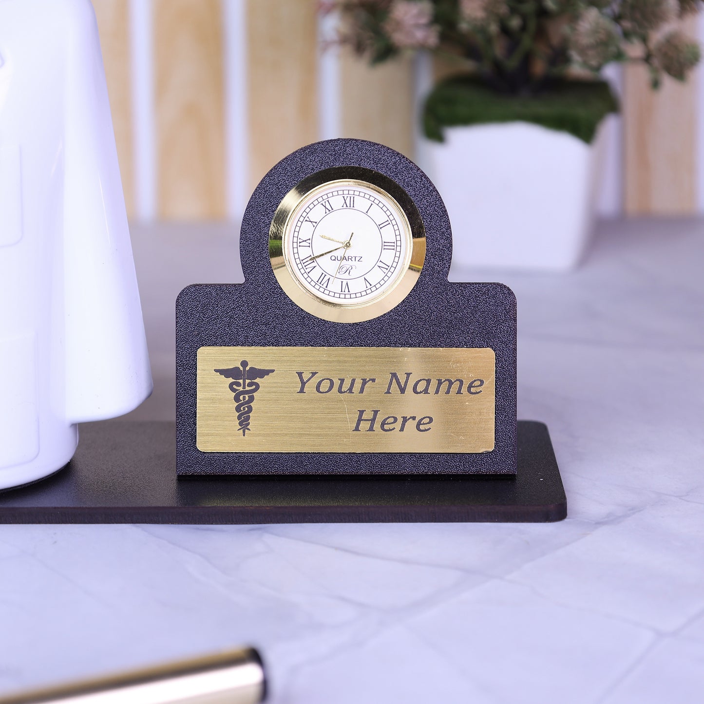 Signature Coat Desk Pen Stand