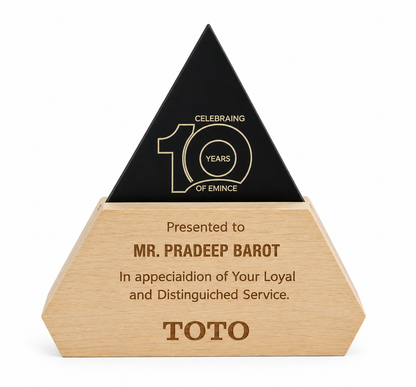 Sail Peak Personalised Trophy